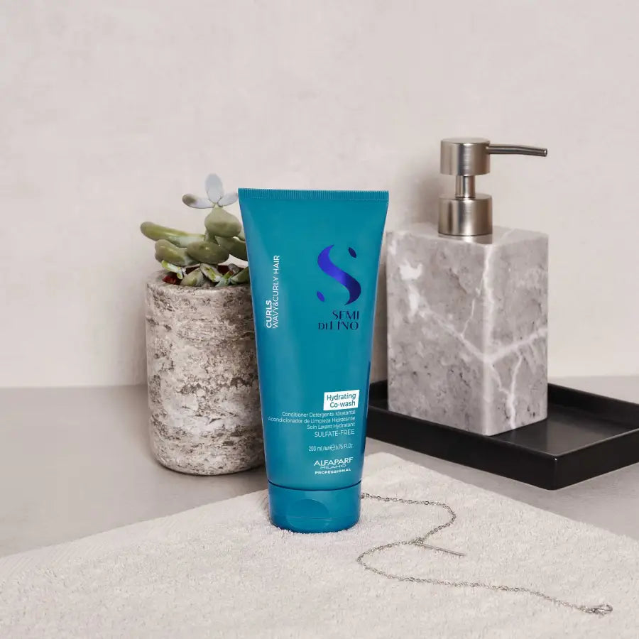 Alfaparf Milano Semi di Lino Curls Hydrating Co-Wash 200ml – Cremă de Curățare Fără Spumă pentru Buclé Hidratate