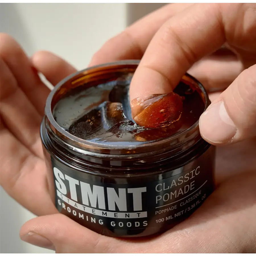 STMNT Classic Pomade 100ml – Fixare flexibilă control puternic și luciu natural cu spălare ușoară și parfum sofisticat