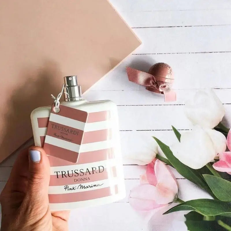 Trussardi Donna Pink Marina EDT – O Simfonie de Prospețime și Eleganță - Parfumuri