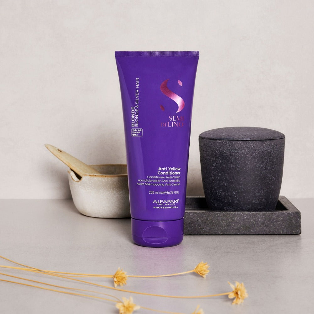 Alfaparf Milano Semi Di Lino Blonde Anti-Yellow Conditioner 200ml – Balsam Profesional pentru Păr Blond și Gri, Neutralizarea Tonurilor Galbene