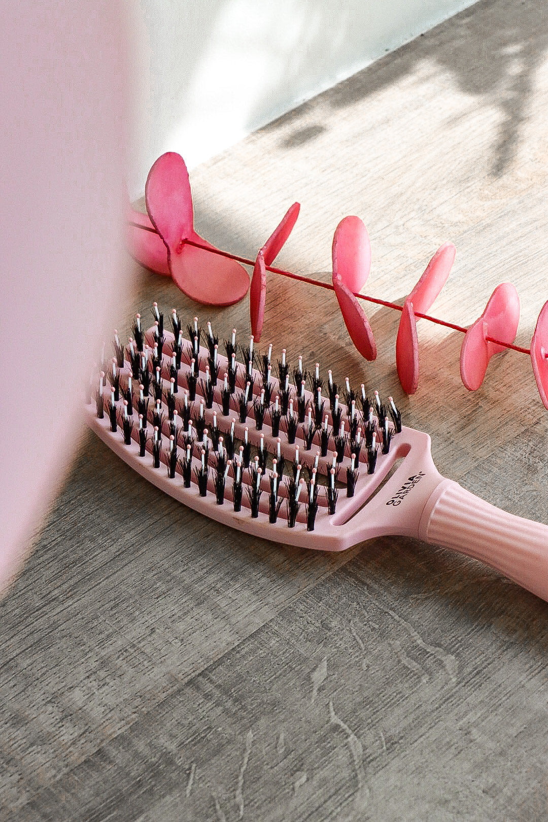 Olivia Garden Fingerbrush Boar & Nylon Pastel Pink Display 12 buc