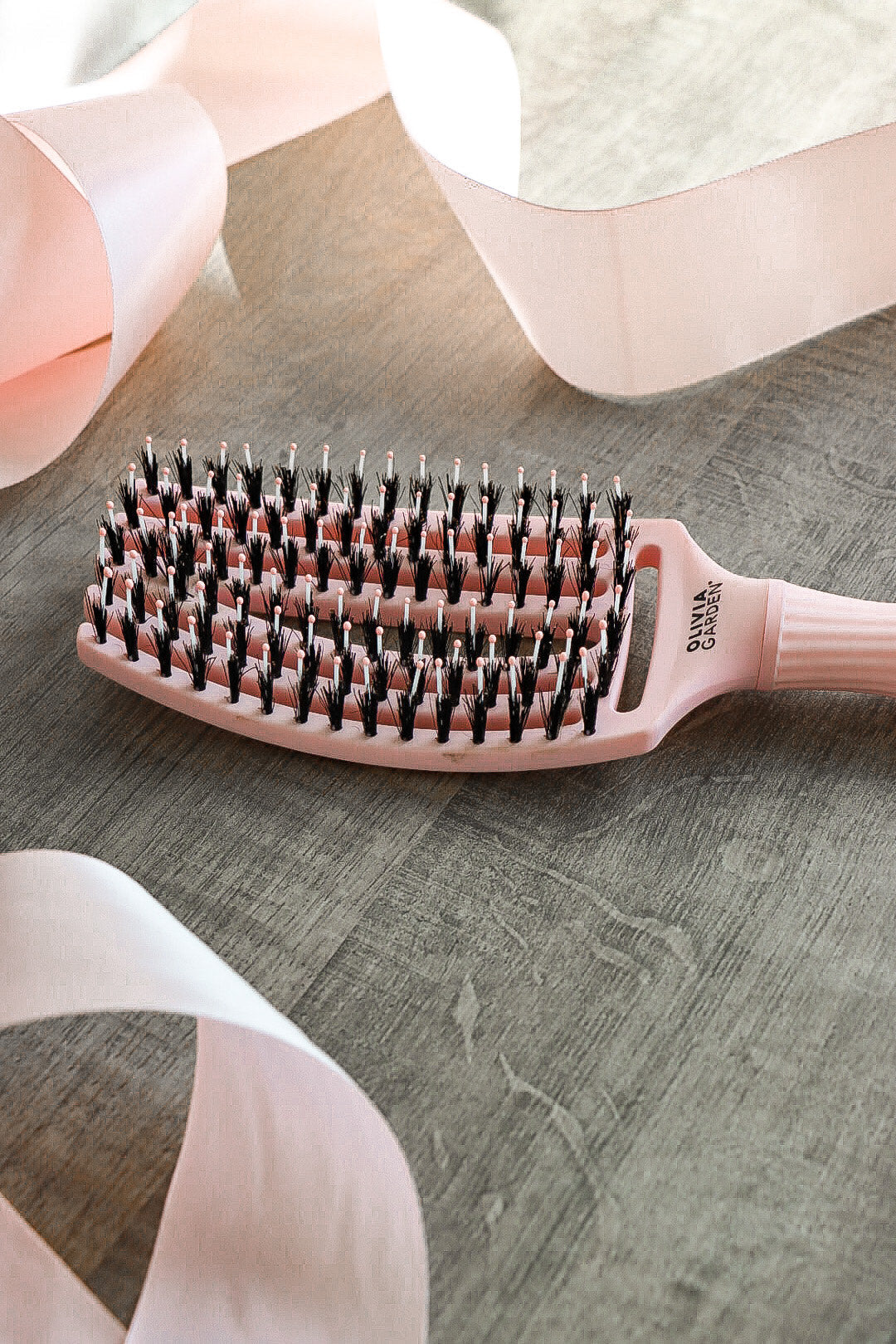 Olivia Garden Fingerbrush Boar & Nylon Pastel Pink Display 12 buc