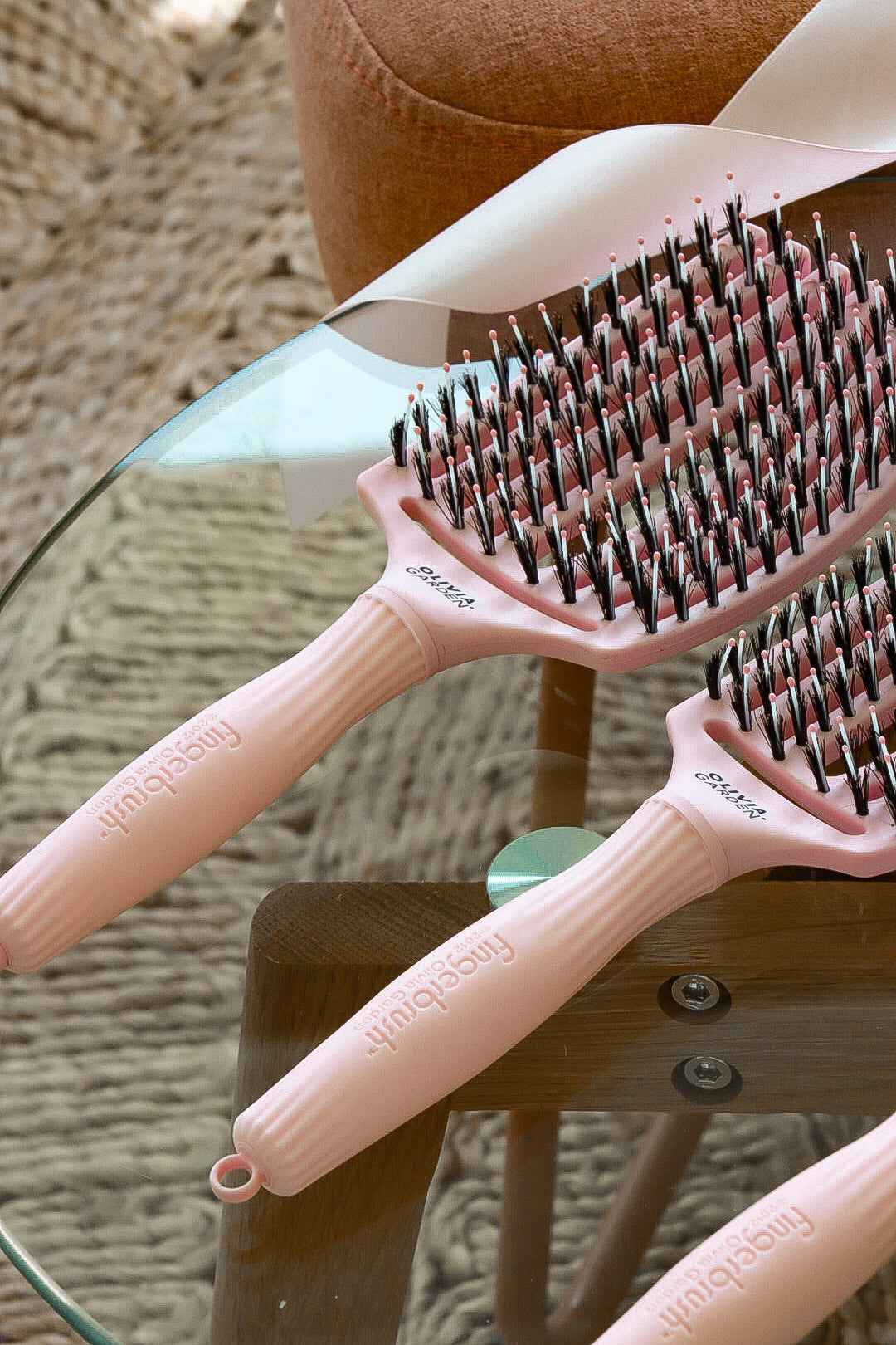 Olivia Garden Fingerbrush Boar & Nylon Pastel Pink Display 12 buc
