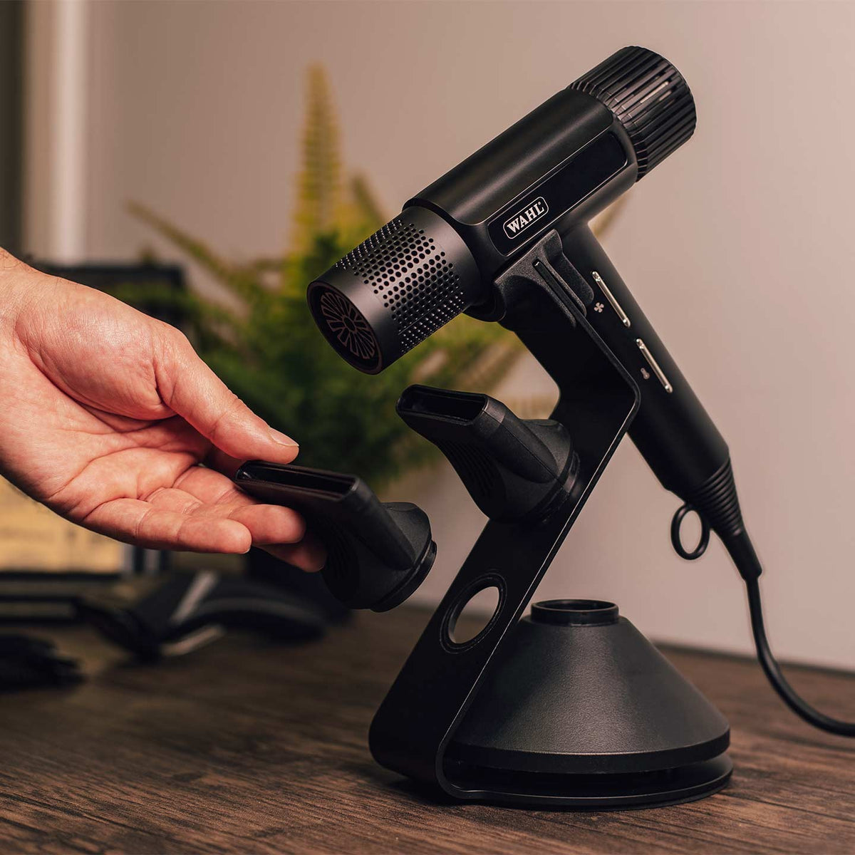 Wahl Vanquish Suport pentru uscător de păr ZY175