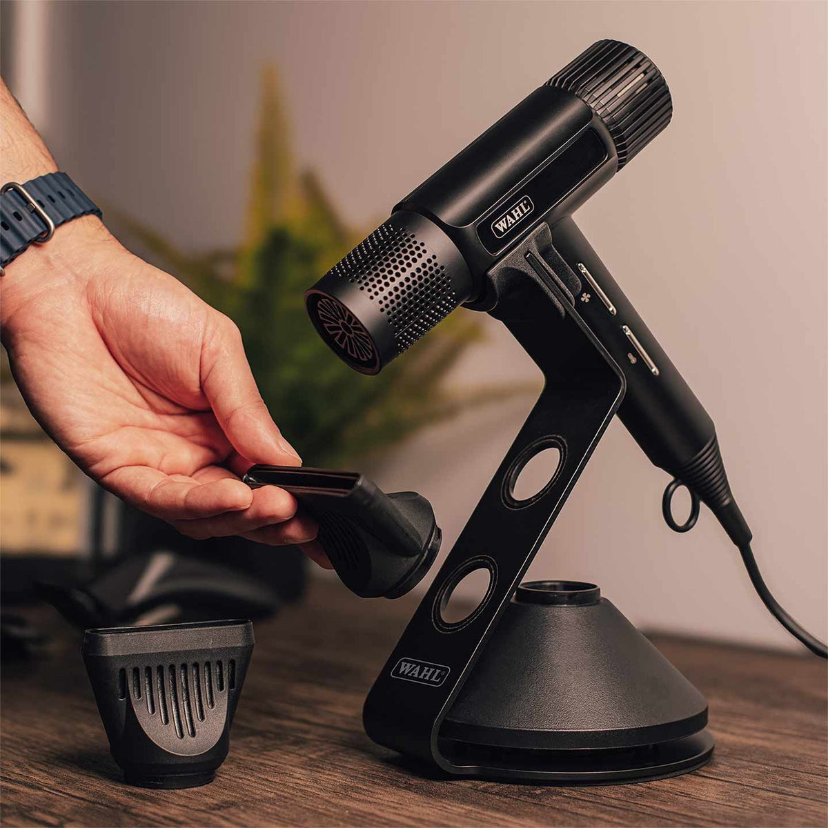 Wahl Vanquish Suport pentru uscător de păr ZY175