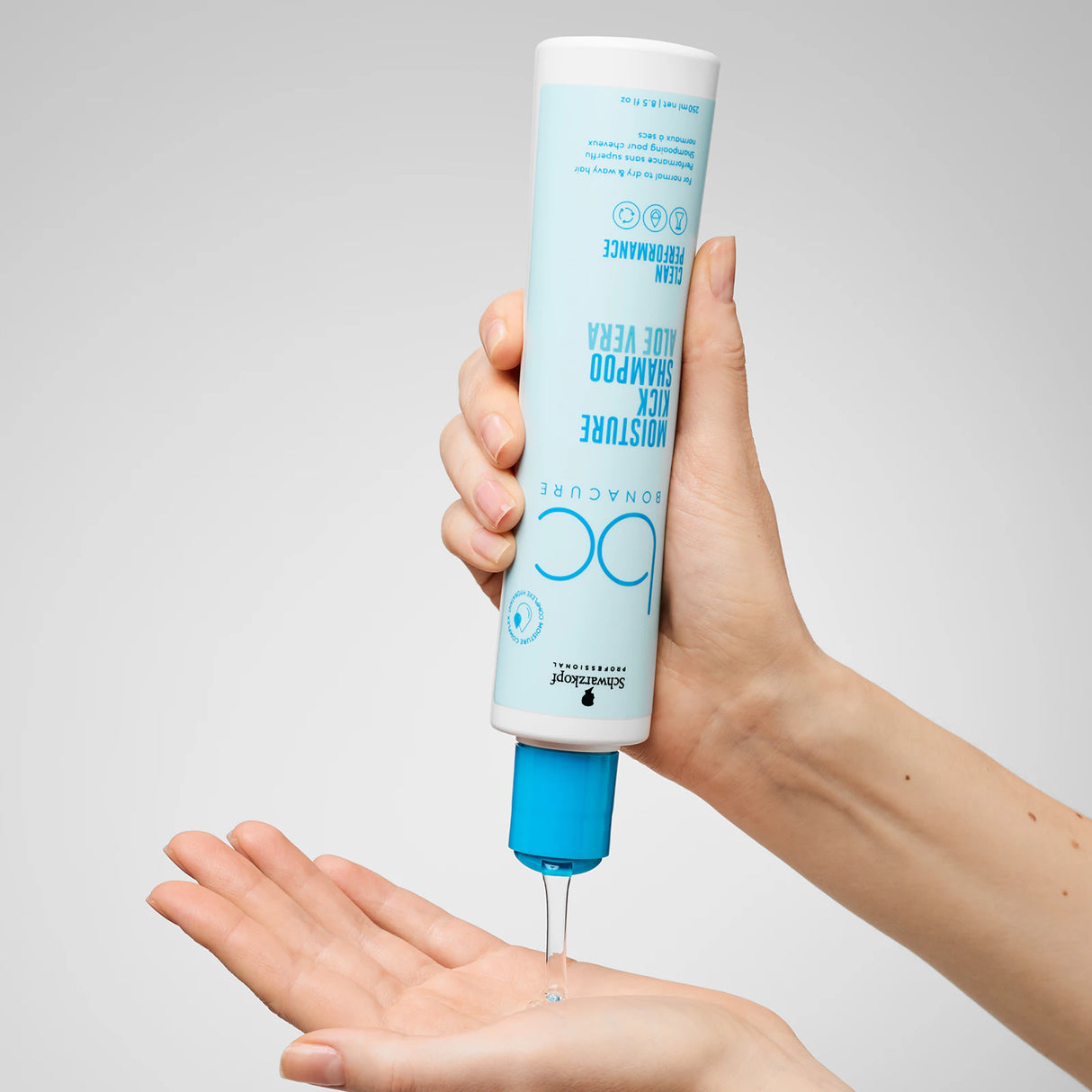 Schwarzkopf Professional BC Moisture Kick Șampon Micelar Hidratant 250ml – Hidratare inteligentă pentru un păr moale, suplu și plin de viață