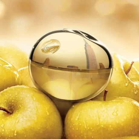 DKNY Golden Delicious Eau de Parfum 50ml – Parfum Floral și Lemnos cu Note de Măr și Flori Ideal pentru Femeia