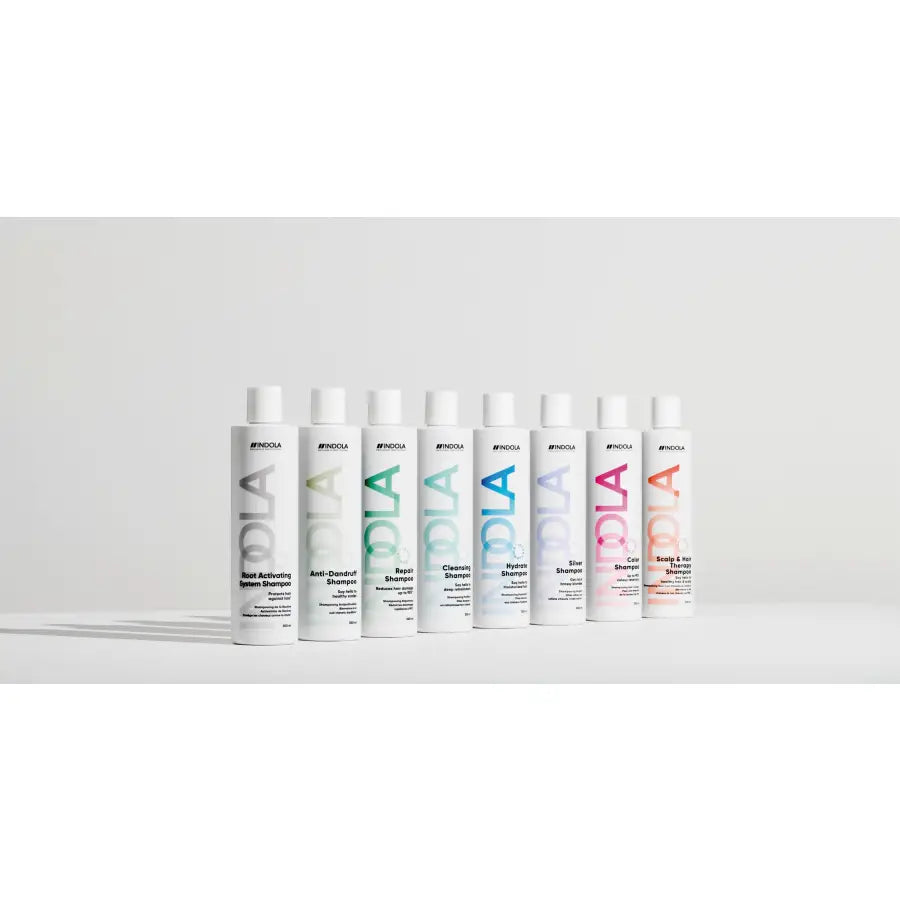Indola Strong Mousse Spumă cu fixare puternică 200 ml